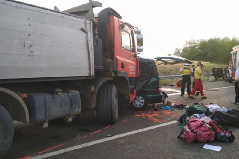 Accident teribil în Ungaria! Un microbuz românesc, implicat! Cel puțin 7 morți