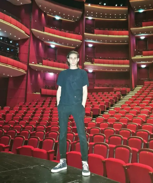 Victoria Ionescu, condusă pe ultimul drum de către fostul iubit. Cine este Luca de Mezzo, de fapt