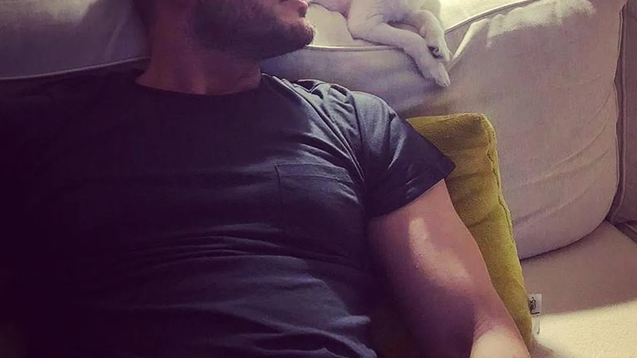 Nu e Bianca Drăgușanu! Cu cine a apărut Victor Slav la petrecerea Gala Unica 2018