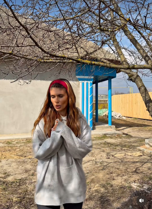 Cum arată casa pe care Sânziana Negru a renovat-o recent, de dragul bunicilor? A schimbat 5 echipe de muncitori în 2 ani