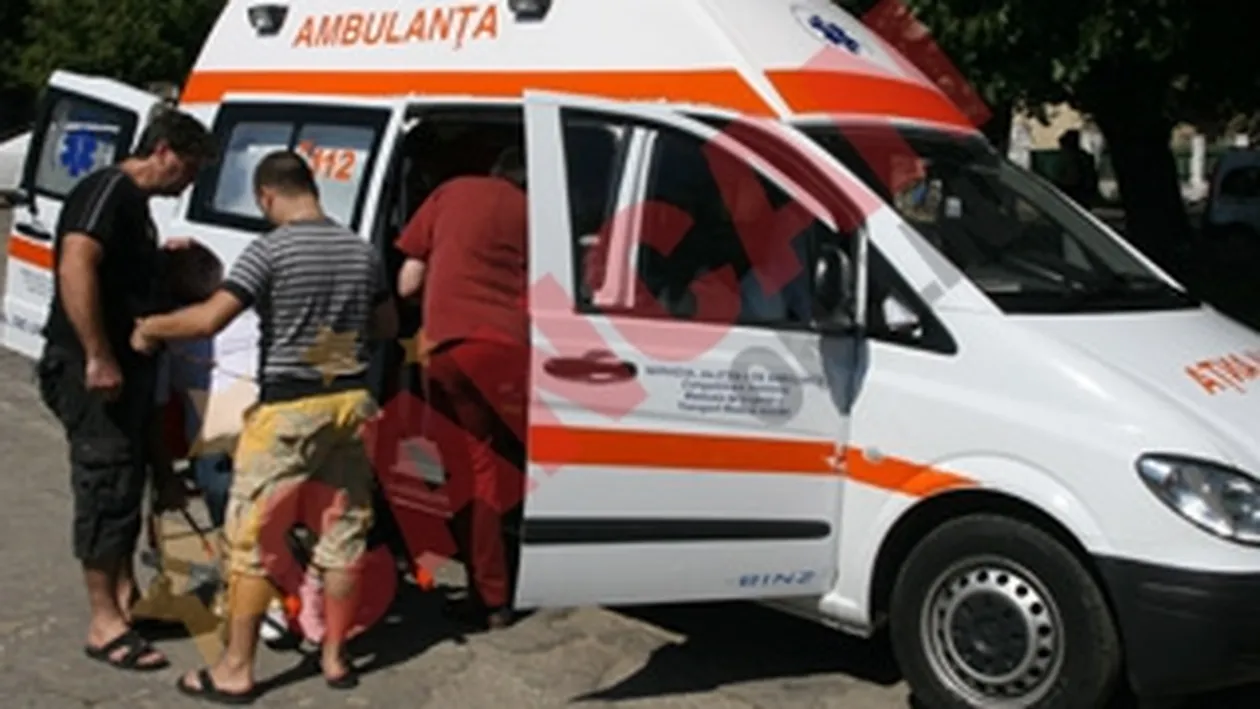 Lovit de iubita in testicule