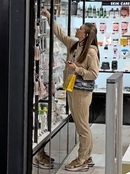 Simona Halep, la cumpărături în mall
