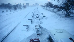 Autorităţile au decis închiderea autostrăzii A3 Bucureşti - Ploieşti din cauza viscolului