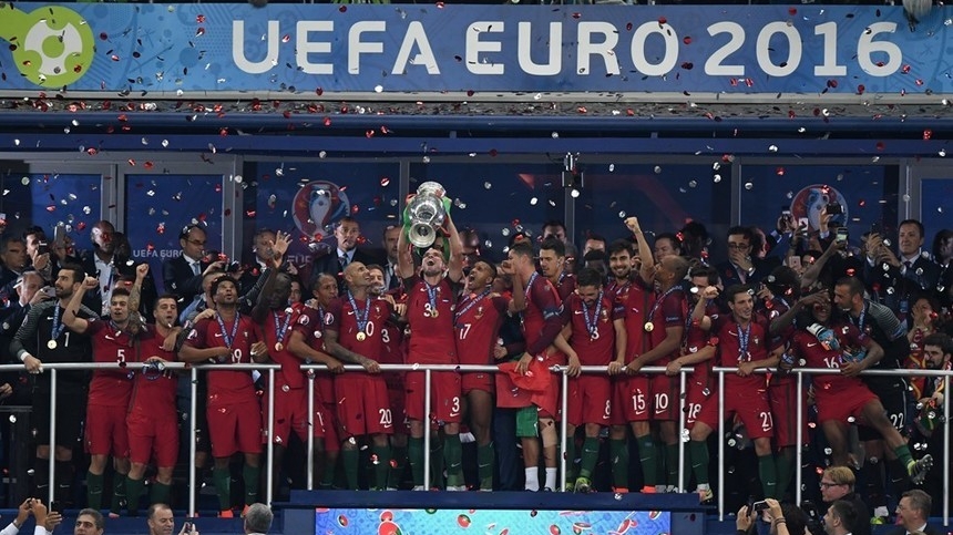 PORTUGALIA este noua regină a Europei! Echipa lui CRISTIANO RONALDO a câştigat pentru prima oară în istorie Cupa 