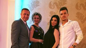ANDREEA TONCIU, apariţie de senzaţie la aniversarea lui REGHECAMPF! Cum s-a îmbrăcat bruneta