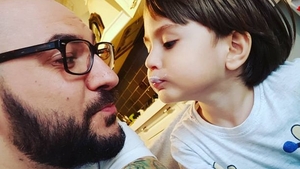 Cristi Mitrea, întâlnire emoționantă cu fiul său. Micuțul David nu mai voia să plece de lângă tatăl său