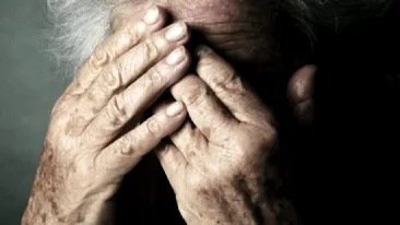 O bătrână, în vârstă de 94 de ani, a sunat la Poliție spunând că a fost victima unui jaf. Ce au descoperit, de fapt, oamenii legii când au ajuns la fața locului