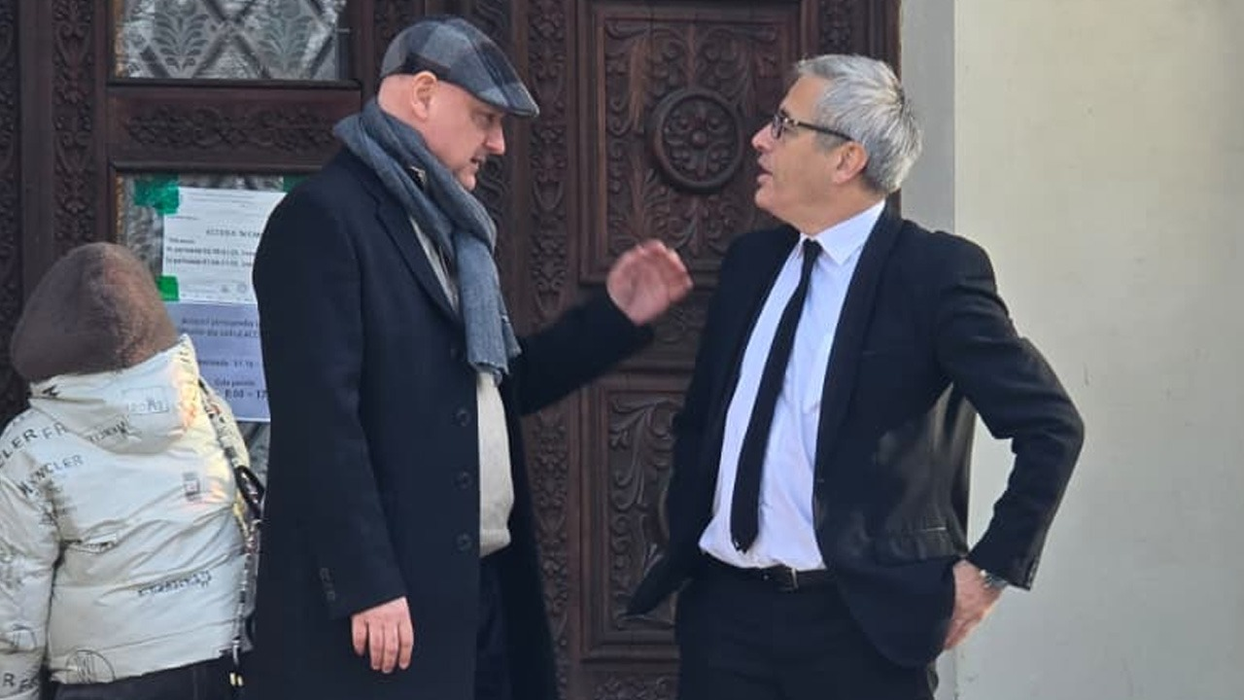 Tatăl Loredanei Groza, înmormântat la cimitirul Bellu. Familia și apropiații își iau rămas-bun într-un mod special