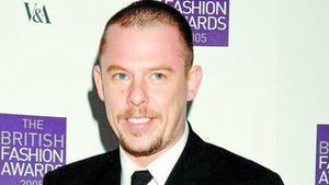 S-a drogat inainte sa se spanzure