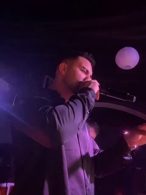 Jador a strigat, de pe scenă, la un fan (Foto: captură)
