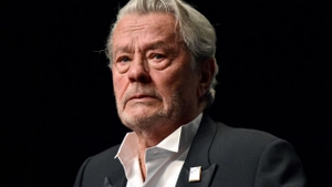 Alain Delon, accident cardio-vascular și hemoragie cerebrală. În ce stare se află acum actorul de 83 de ani