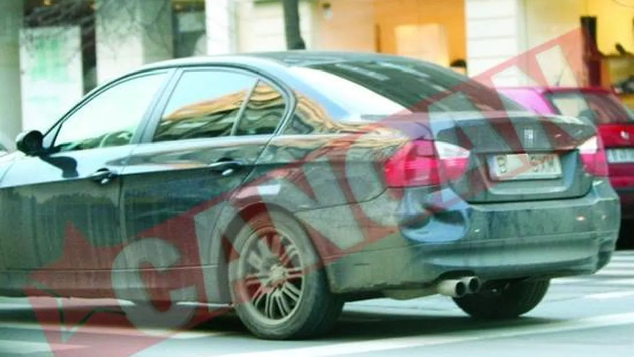 A pozat ca sa-si repare masina