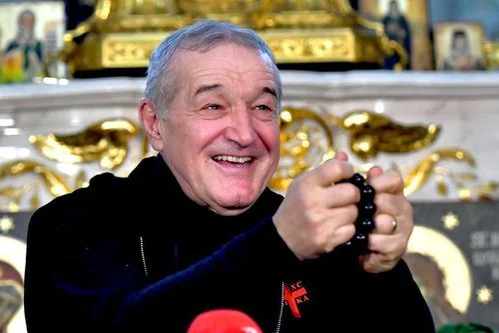 Gigi Becali e ‘Regele Șoselelor’ la volanul bolidului său! A încălcat legile grav, iar Luțu era să o comită