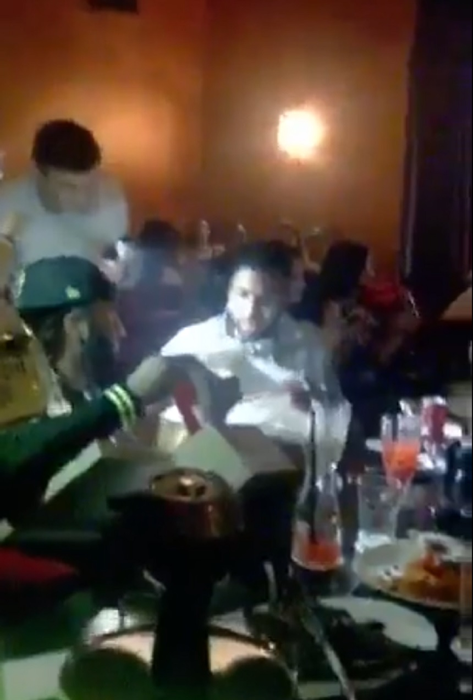 Româncele lui Mayweather l-au dat gata și pe Jason Derulo