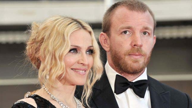 Madonna si Guy Ritchie, la cutite pentru custodia fiului lor