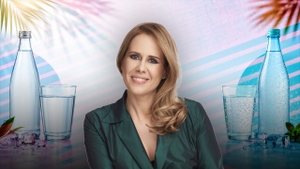 Mihaela Bilic vorbește despre diferența dintre apa plată și apa minerală. Care este alegerea potrivită pentru sănătate în zilele toride de vară