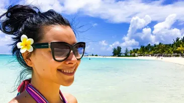 CORINA CARAGEA, imagini de senzaţie din vacanţă! Cât de sexy e vedeta