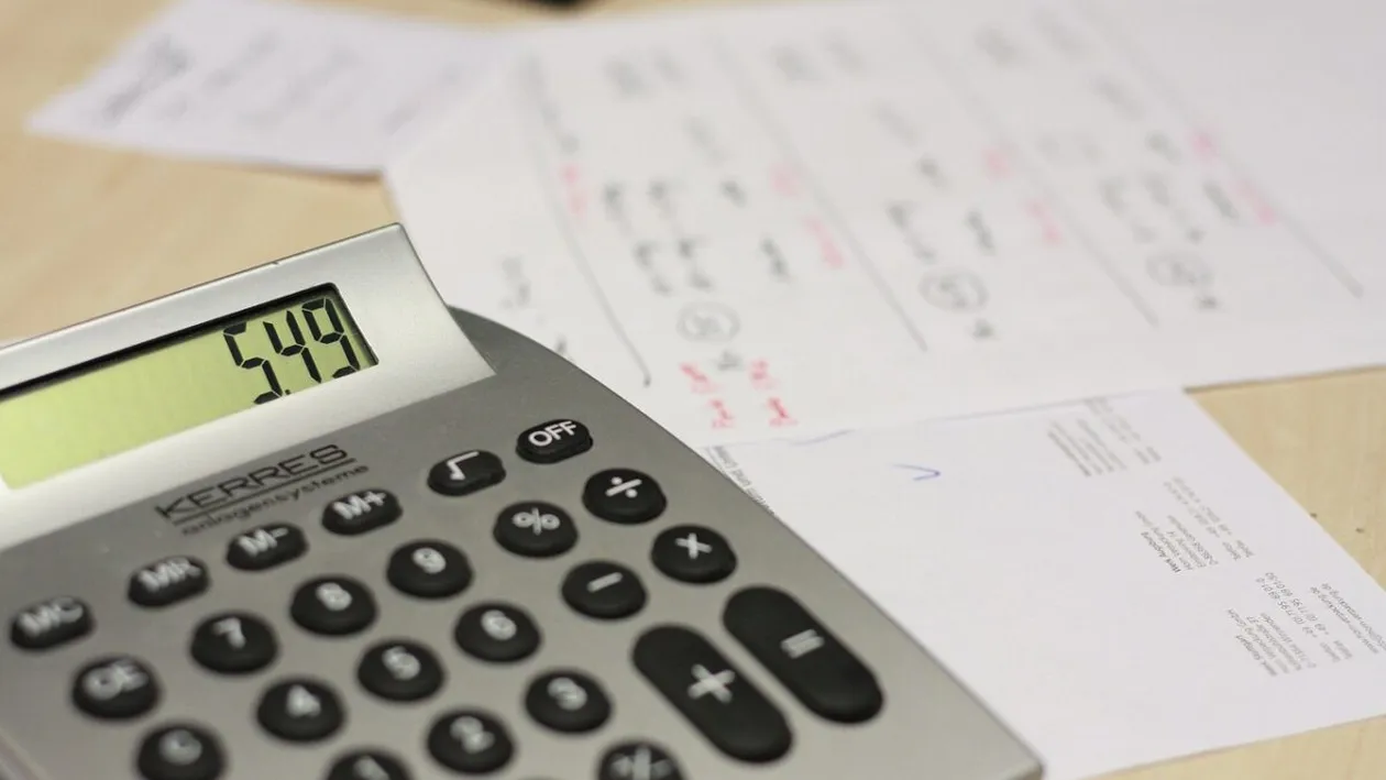 Taxă nouă de la 1 octombrie 2024. Apare pe factura de energie a tuturor românilor