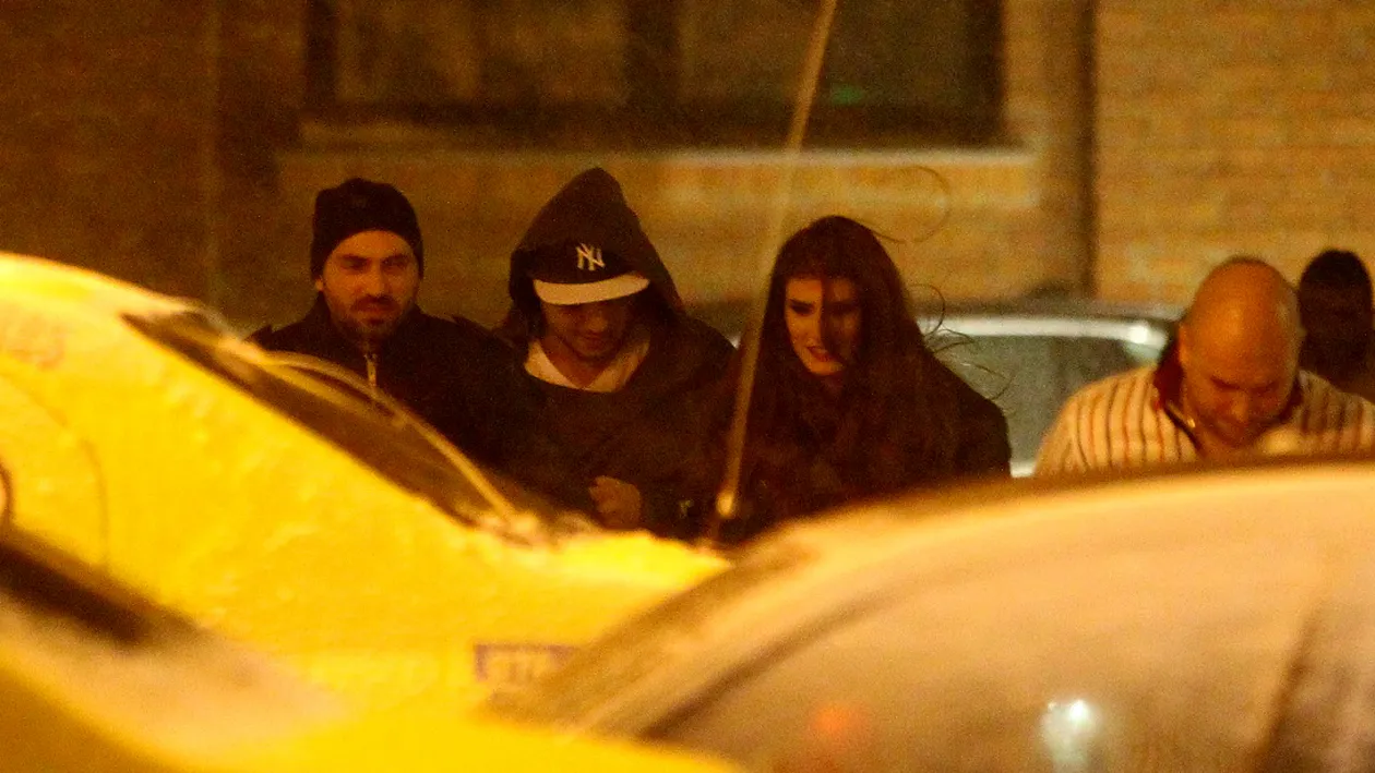 Au fugit de nametii din Rusia, dar si-au luat-o in freza! Vezi ce fotbalist si iubita lui au fost loviti in plin de viscol!