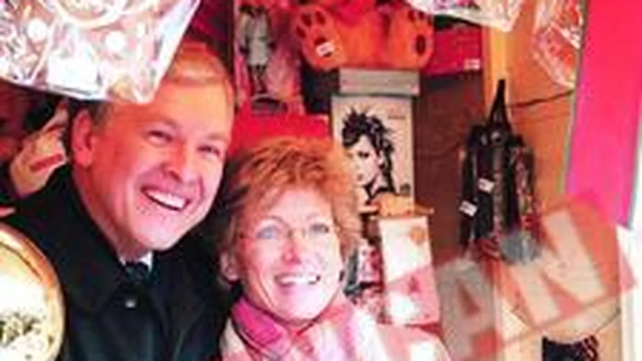 Ambasadorul Austriei a vandut turta dulce la Sibiu