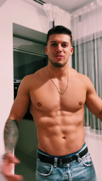 Cine este ispita Alberto Grecu de la Insula Iubirii 2026. Sursa foto: TikTok