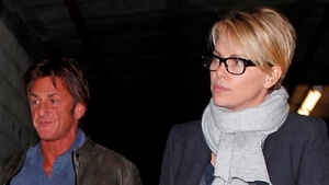 Incident neplacut! Charlize Theron si Sean Penn, nevoiti sa explice autoritatilor ca nu l-au maltratat pe fiul actritei