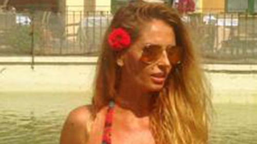 Andreea Banica, prea buna pentru turisti! Vezi ce sani imensi are si cu ce costum de baie a defilat prin fata oamenilor