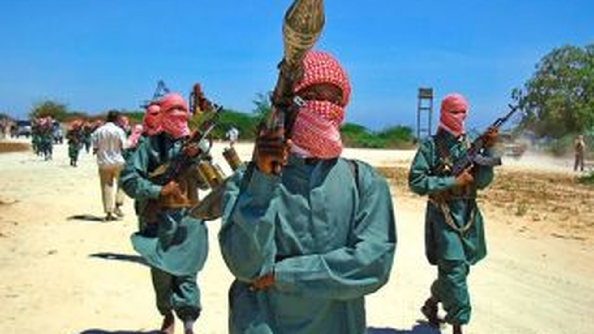 Doua explozii la o moschee din capitala Somaliei au ucis 35 de persoane, ranind alte cateva sute