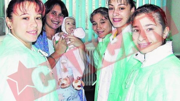 A murit fetita de doar 4 ani a Laviniei Milosovici