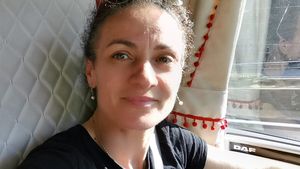 Simona Ioniță s-a angajat în Italia ca vânzătoare, dar a fost concediată. Ireal ce a ajuns să facă acum pentru bani