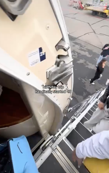 Andreea Bostănică, aroganță de ziua ei de naștere! A sărbătorit la înălțime, într-un avion privat