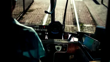 Salariu vatman 2026. Cât câștigă cu tot cu sporuri și tichete de masă