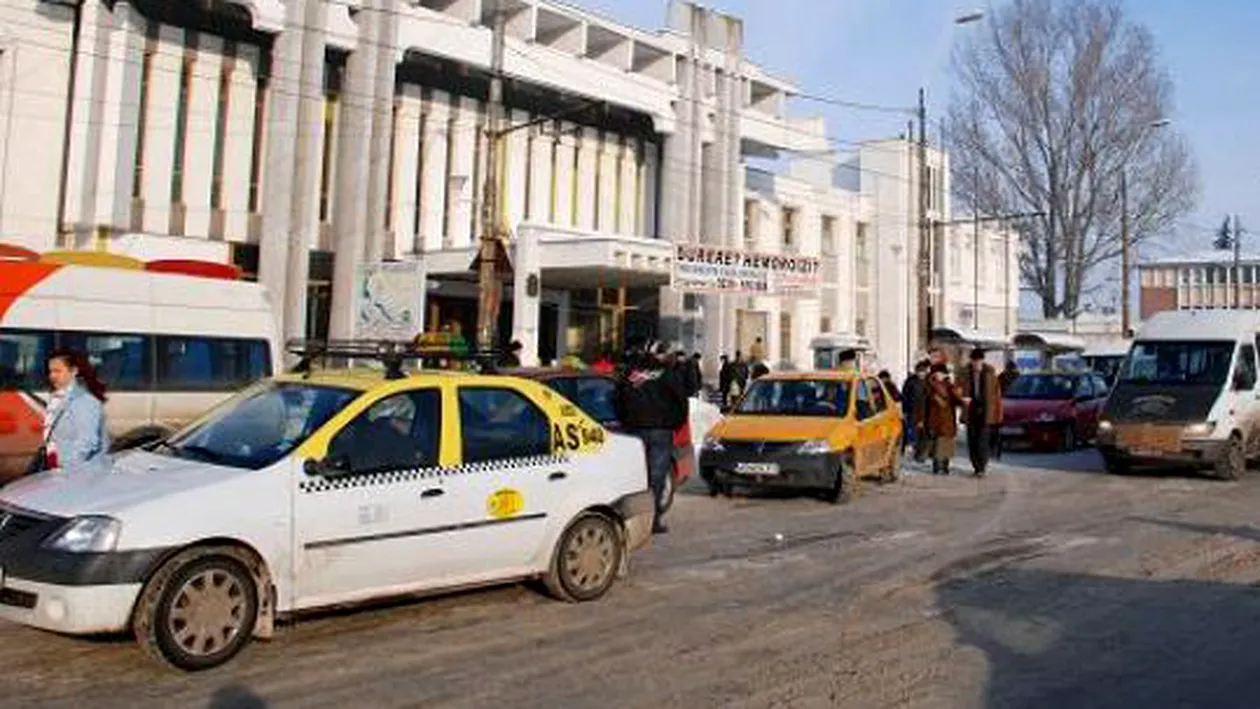 Taximetriştii din Focşani, puşi la respect de Primărie! Ce culoare vor avea maşinile şi care este ţinuta vestimentară pe care o vor adopta şoferii de taxi