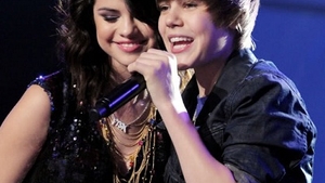 Surpriza de proportii in SUA! Bieber s-a despartit de Selena Gomez. Pentru cine a lasat-o!