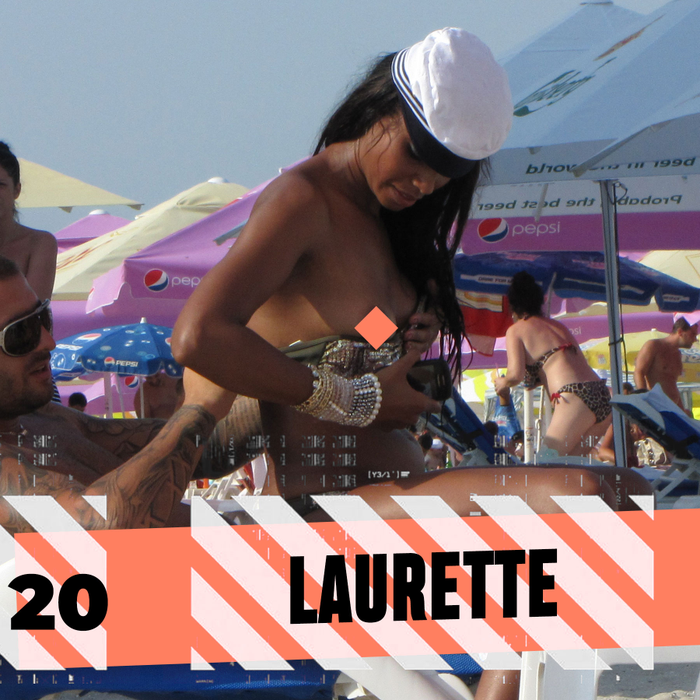 Top 30 vedete care “s-au jucat” cu sutienul pe plajă. Ce locuri ocupă în clasament Mihaela Rădulescu, Loredana Groza, Oana Zăvoranu, Ruby sau Roxana Vancea