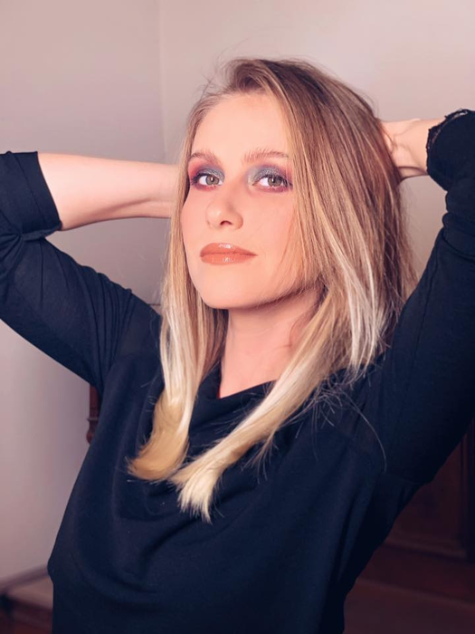 Elena Cârstea dă de pământ cu Easter Peony, câștigătoarea Eurovision România