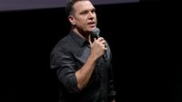 Fratele unui celebru comediant i-a furat 12 milioane de dolari. Locul neașteptat în care a ascuns banii