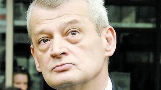 Oprescu vrea sa cumpere banda de alergat pentru o scoala