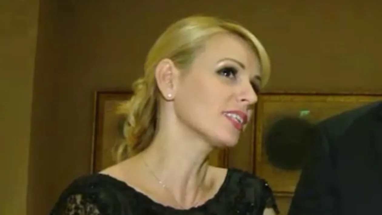 Botezul cu mare fast a extenuat-o! Catrinel Sandu a dormit patru ore in trei zile: Am făcut ture intre petrecere si copii