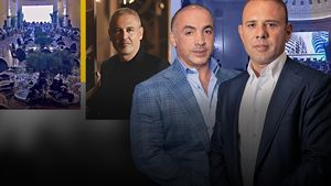 Milionarii Robertino & Dănuț au ”comis-o” grav la fandoseala de la Palatul Regal! Bietul Elie Saab, in ce s-a bagat! Consoartele au fost ”miresele” serii, iar ei s-au dezlănțuit ca la nunțile din Popești Leordeni!