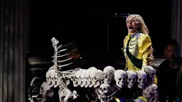 Ritualuri sataniste și atentate cu explozibili la un concert uriaș cu două milioane de oameni în public