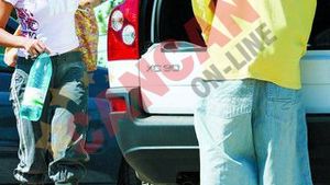 Artistul a dus-o cu forta la spital!