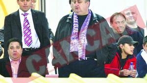 S-au saturat de Iancu si vor sa-i ia echipa