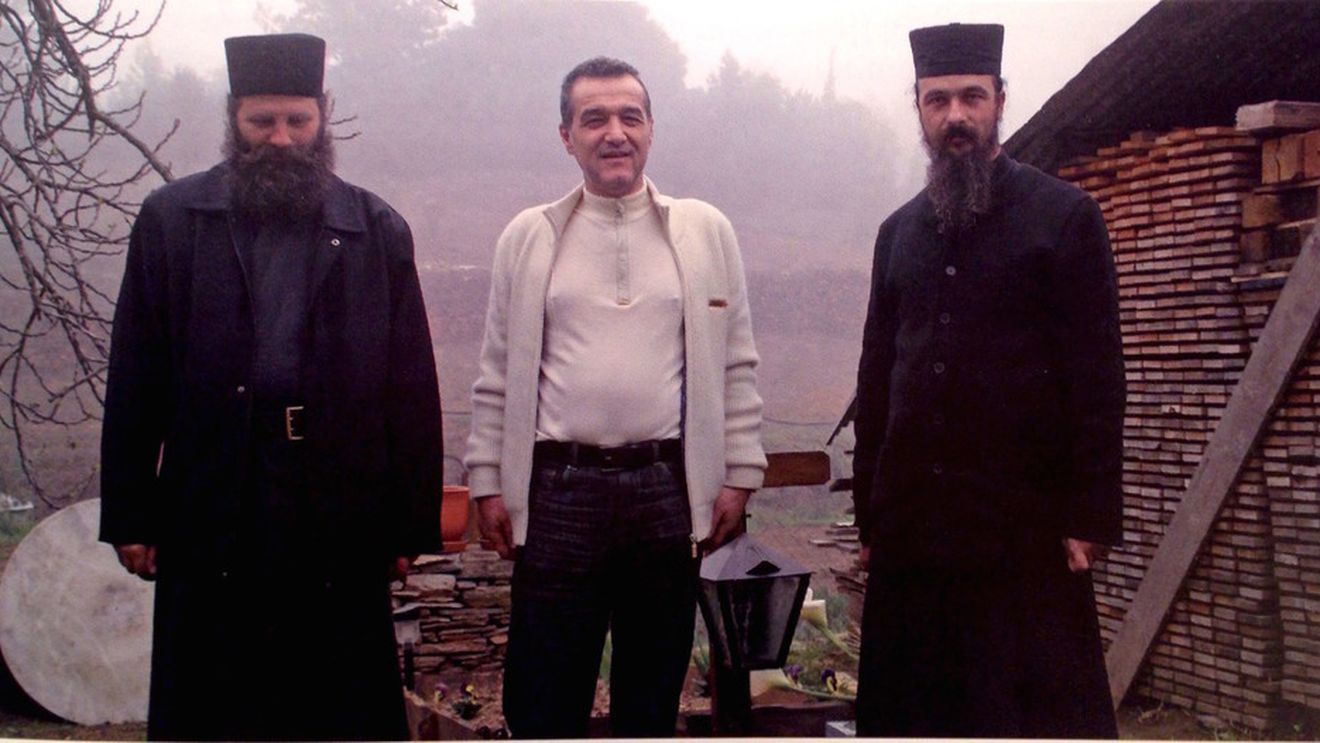 Gigi Becali, donaţie uriaşă la Muntele Athos! Suma i-a uluit pe călugări