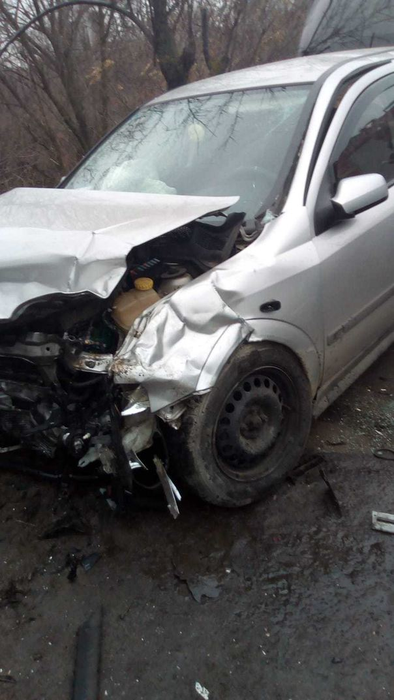 Accident grav în Giurgiu! Doi șoferi și fiul unuia dintre ei au fost răniți. Elicopterul SMURD nu a putut ateriza din cauza vremii