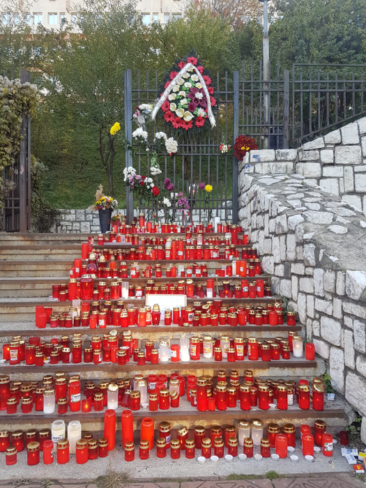 Omagiu adus victimelor de la Piatra Neamț