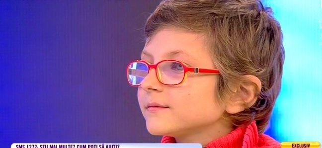 Micuţa Bianca se luptă din greu cu cancerul, la doar opt anişori