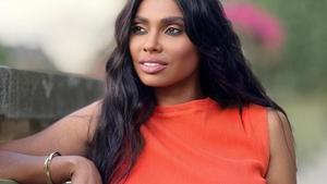Laurette și-a făcut cont pe OnlyFans! Cât trebuie să scoţi din buzunar dacă vrei să o vezi pe mulatră în ipostaze incendiare