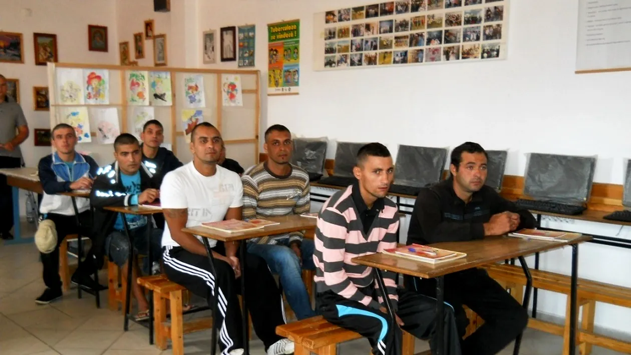 Condamnaţii învaţă la Focşani să... Şcoala deţinuţilor