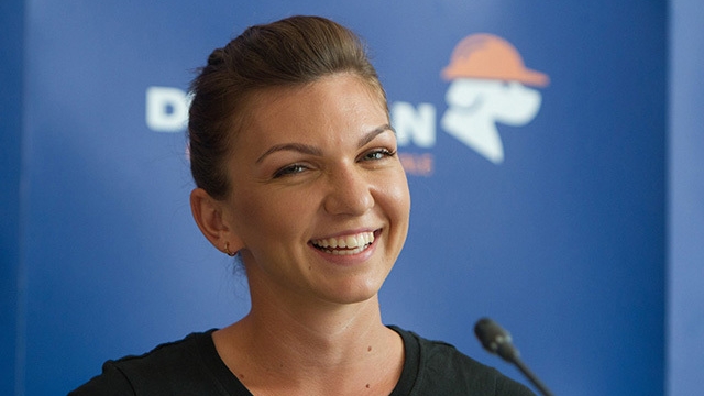 Ce cadou a primit azi SIMONA HALEP! Fanii s-au gândit repede la SMILEY când l-au văzut: "Ups..."